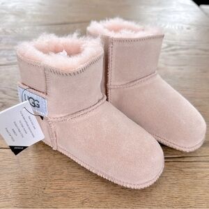 Toddler UGG boots (size 6) BNWT!!